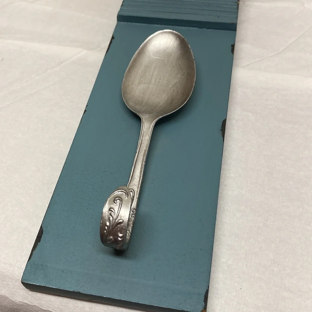 Kitchen spoon hook